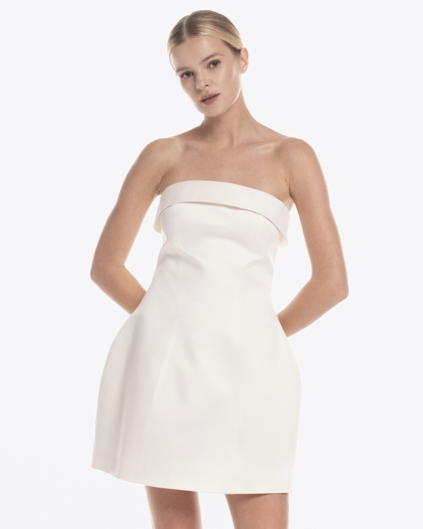 (Не)запасной вариант: платье мини — отличное решение