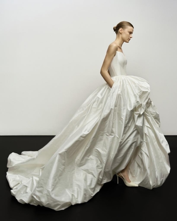 Свадебные платья на дорожке 78-го Каннского кинофестиваля: