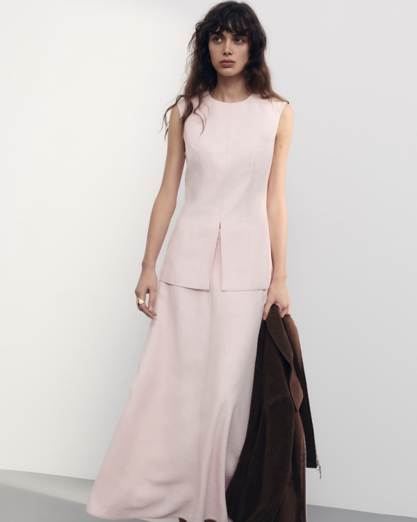 Нашли больше 50 эффектных платьев для мамы