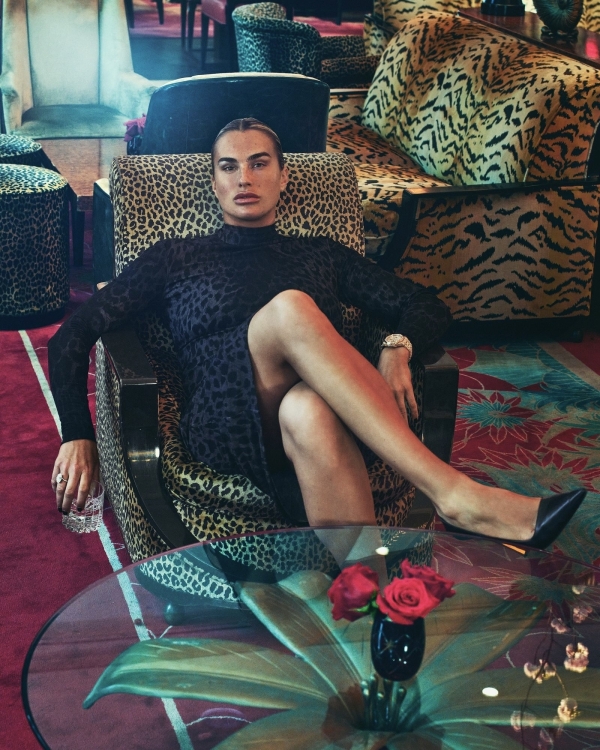 Арина Соболенко — на обложке Vogue