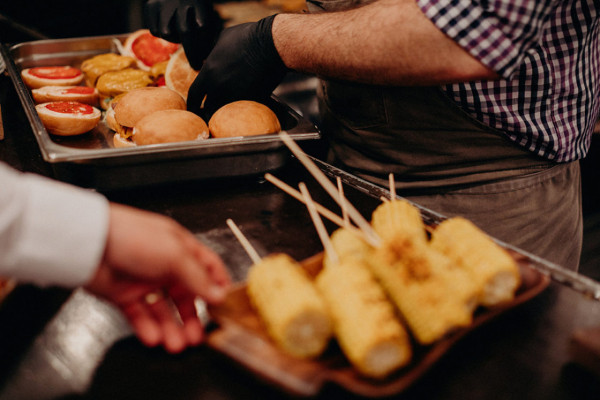 Люблю тебя больше, чем котлетки: свадьба Ильи