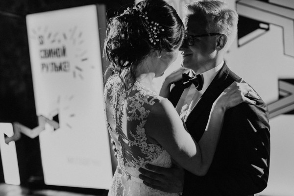 Стильная свадебная вечеринка в лофте