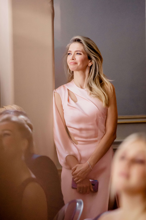 Ведущий Александр Белов и Ульяна Бердышева: свадьба,