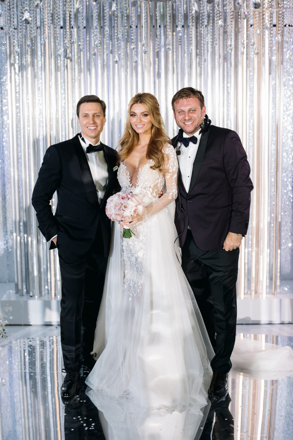 Ведущий Александр Белов и Ульяна Бердышева: свадьба,