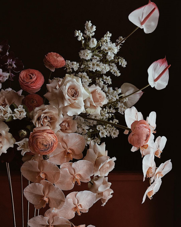 Нежные букеты невесты для зимних свадеб