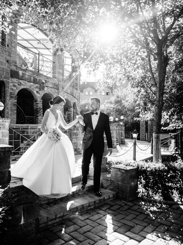 Свадьба в сказочном саду