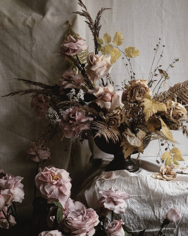 Нежные букеты невесты для зимних свадеб