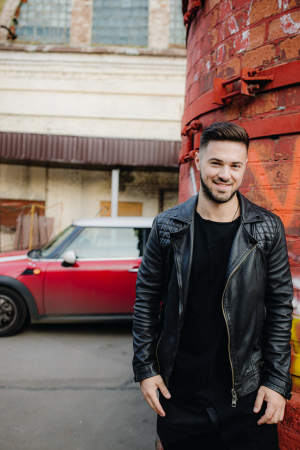 Диджеи Александр Детистов