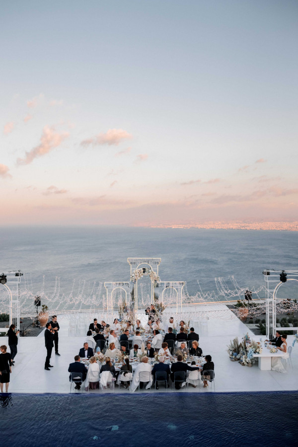 Свадьба на белоснежной вилле в Греции