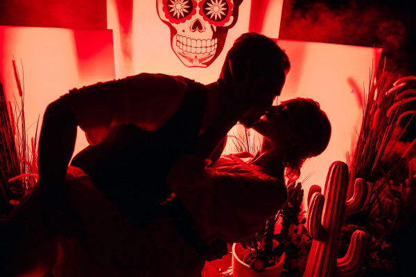 Свадьба в стиле Дня мертвых