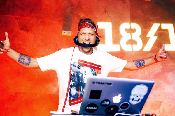 Диджеи Сергей Лосев