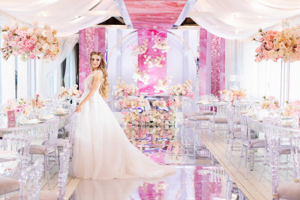 My Breath: нежная свадьба в окружении роз