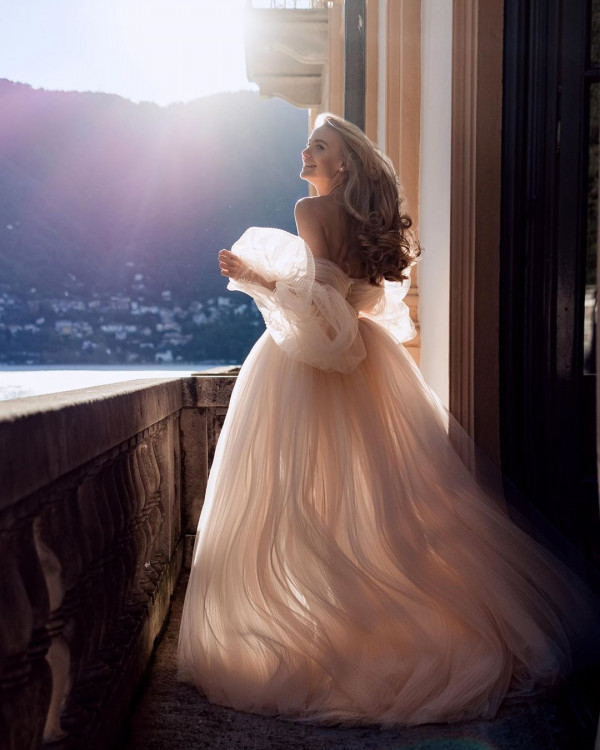 Свадебные платья с объемными рукавами – тренд