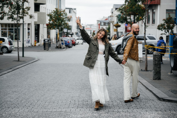 Свадьба на черном пляже в Исландии