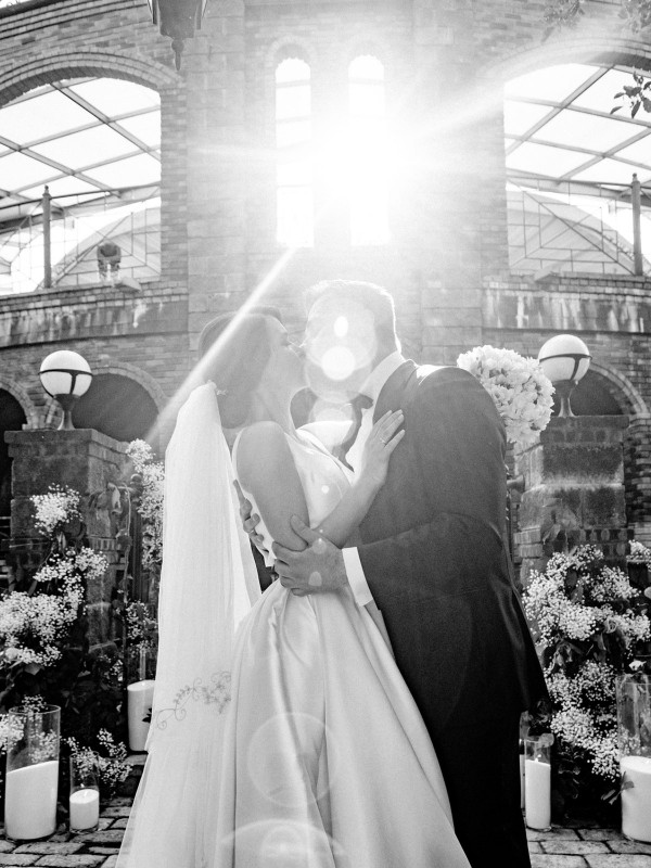 Свадьба в сказочном саду