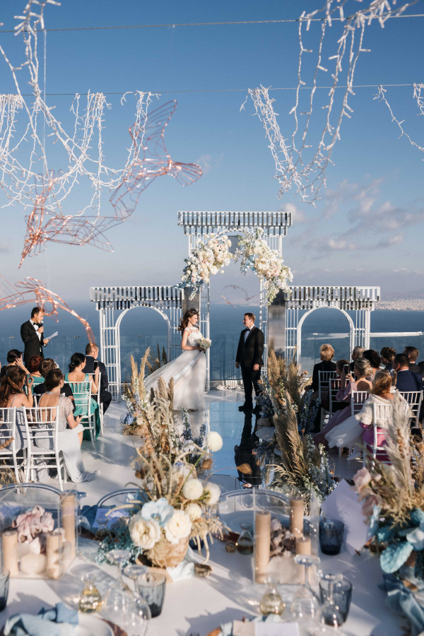 Свадьба на белоснежной вилле в Греции