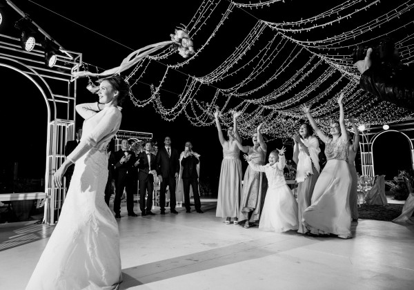 Свадьба на белоснежной вилле в Греции