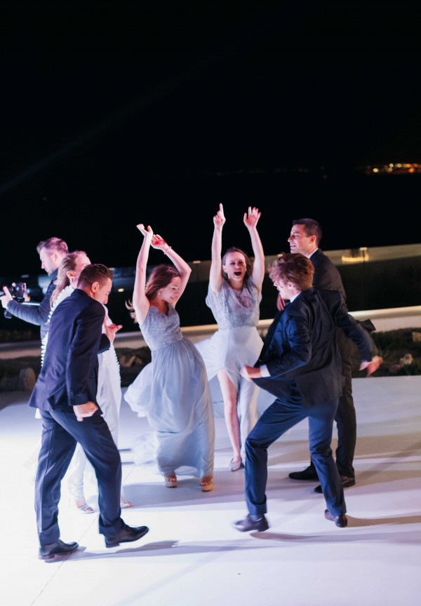 Свадьба на белоснежной вилле в Греции