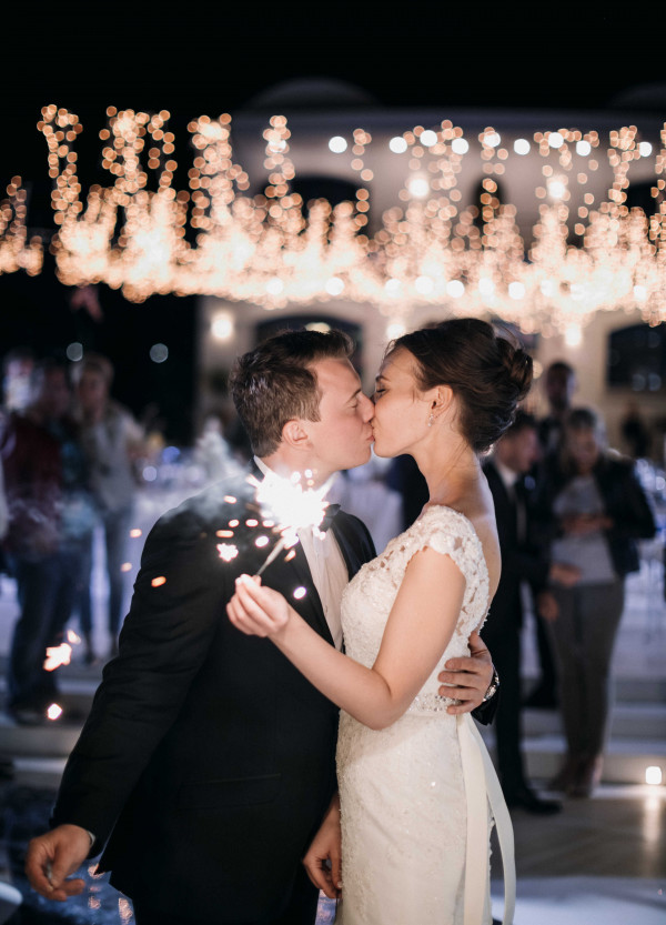 Свадьба на белоснежной вилле в Греции