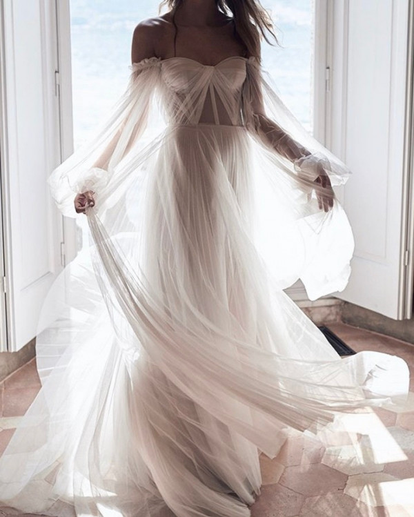 Свадебные платья с объемными рукавами – тренд