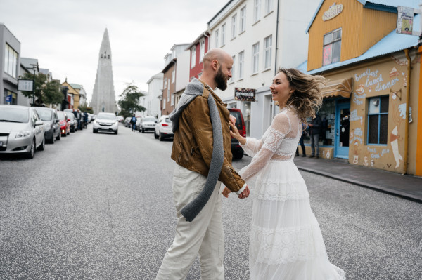 Свадьба на черном пляже в Исландии