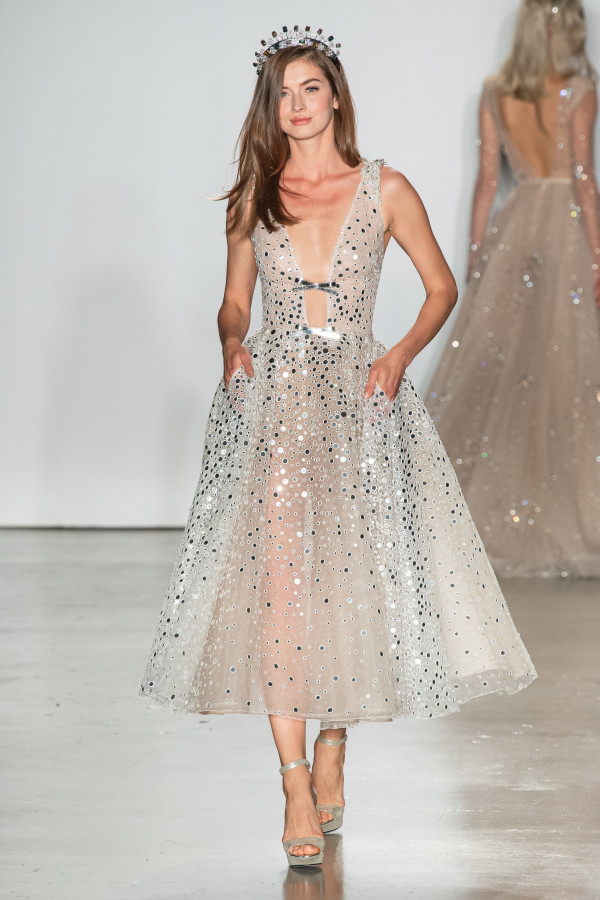 Cвадебные платья в стиле 1950-х возвращаются в