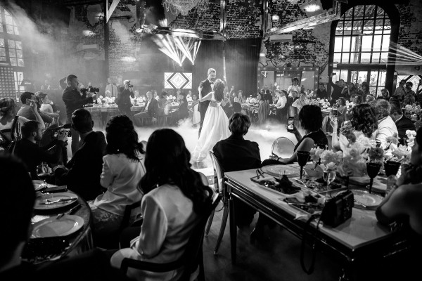 Кинематографичная свадьба на границе реальности и иллюзии