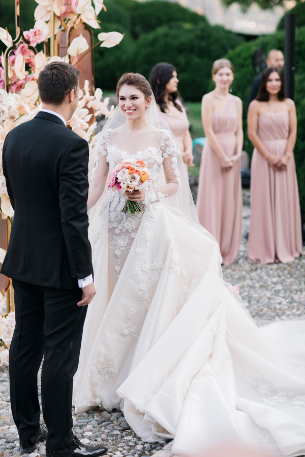 Свадебная фотозона: где поставить и как оформить