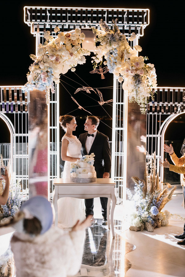 Свадьба на белоснежной вилле в Греции