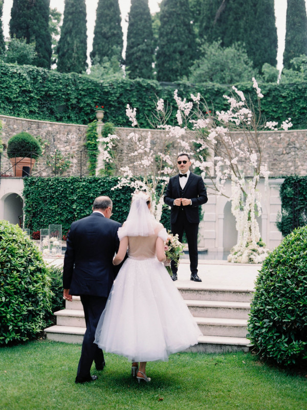 Cвадебные платья в стиле 1950-х возвращаются в