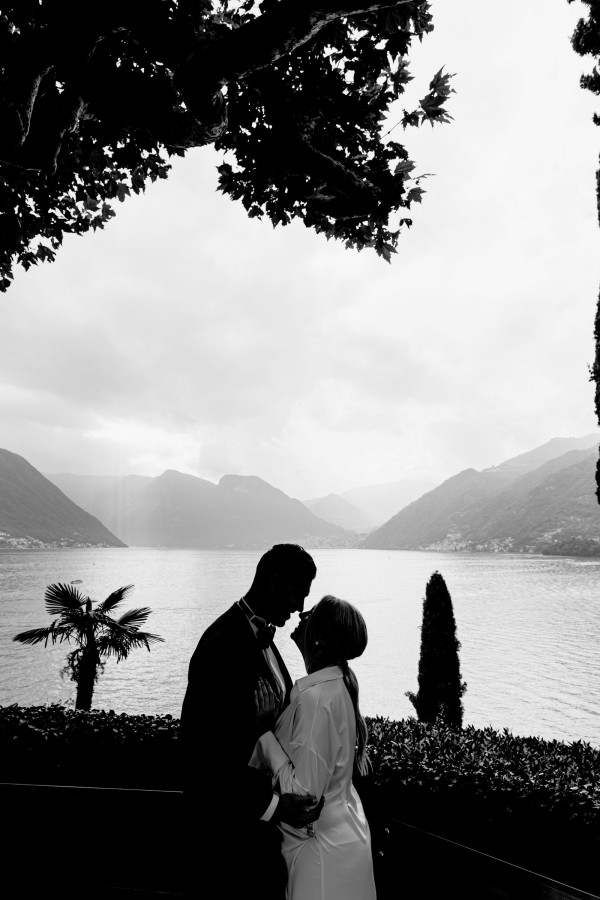 Свадебная вечеринка на озере Комо