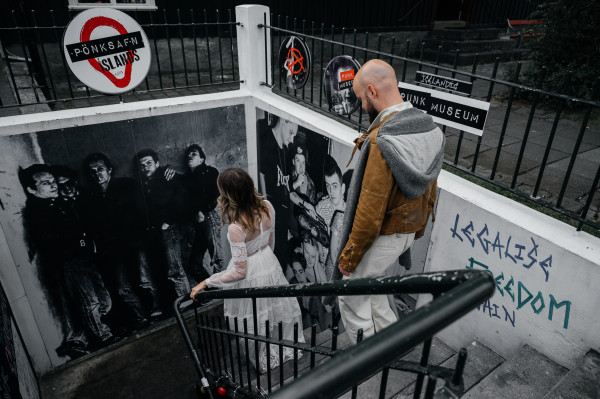 Свадьба на черном пляже в Исландии