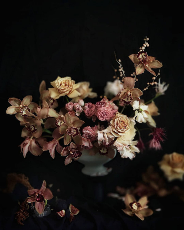 Нежные букеты невесты для зимних свадеб