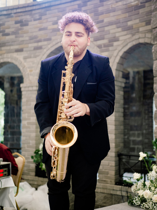 Свадьба в сказочном саду