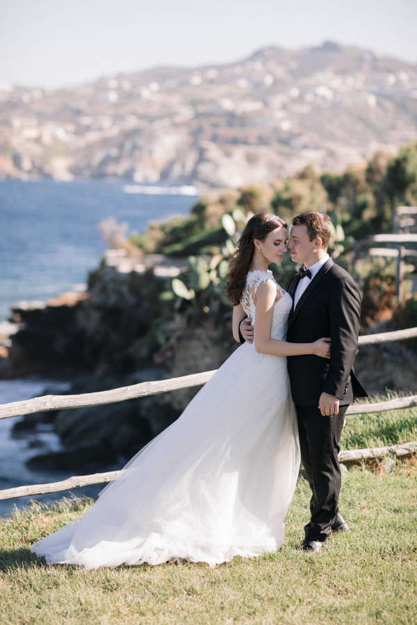 Свадьба на белоснежной вилле в Греции