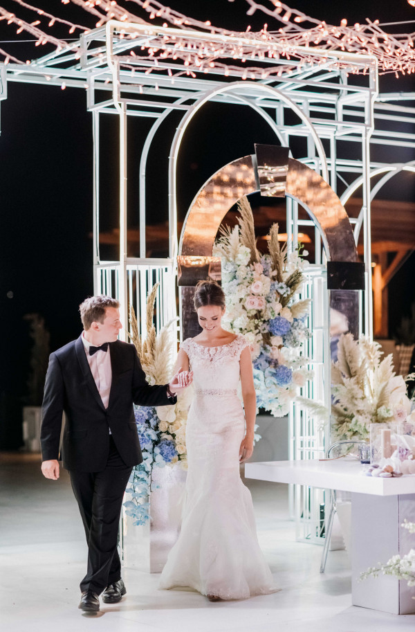 Свадьба на белоснежной вилле в Греции