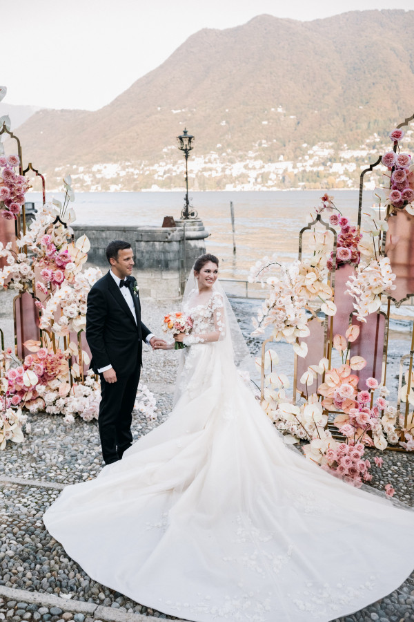 Свадебная фотозона: где поставить и как оформить