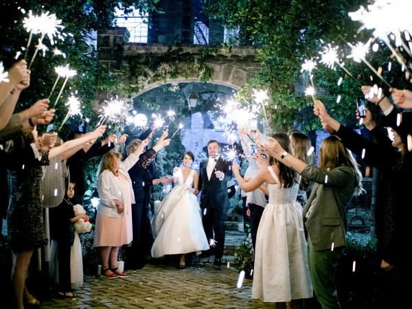 Свадьба в сказочном саду