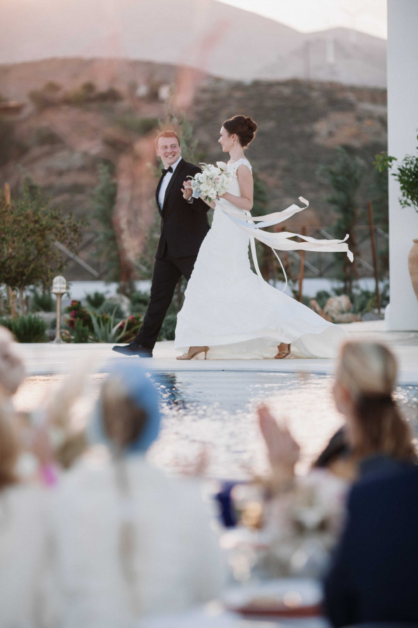 Свадьба на белоснежной вилле в Греции