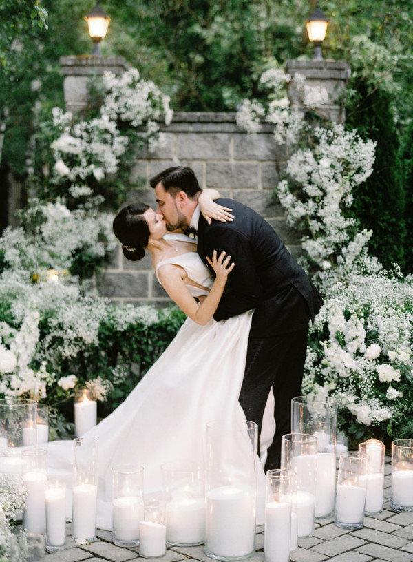 Свадьба в сказочном саду