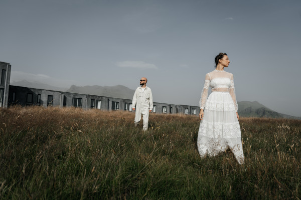 Свадьба на черном пляже в Исландии