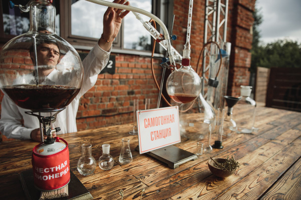 Кинематографичная свадьба на границе реальности и иллюзии