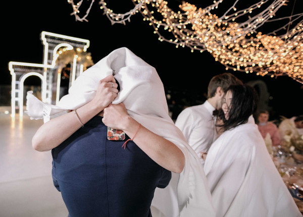 Свадьба на белоснежной вилле в Греции