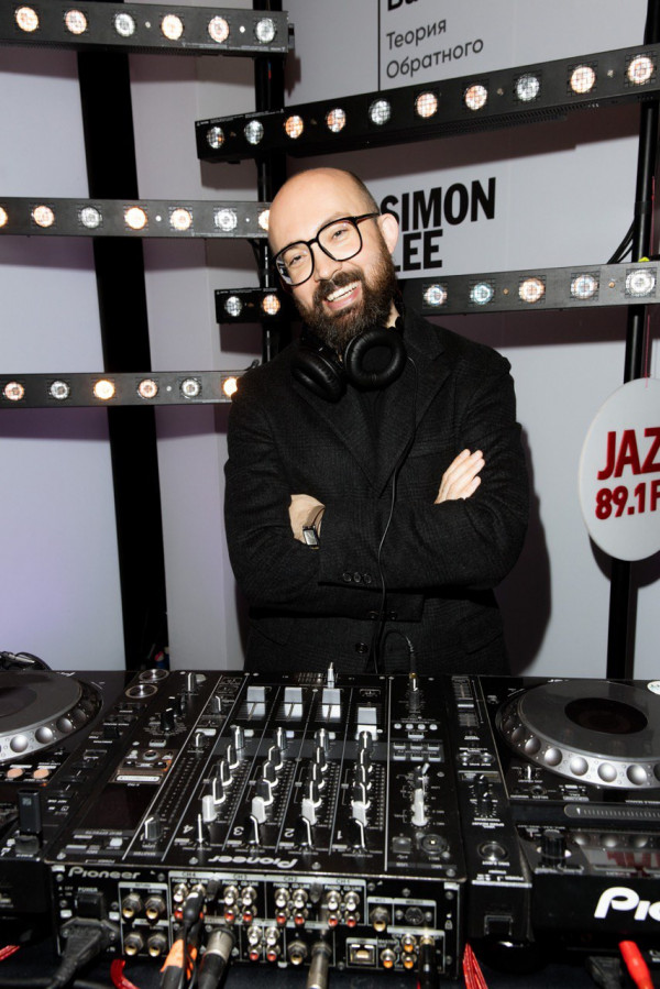 Диджеи Виталий Козак