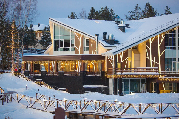 Лучшие загородные отели для новогодних каникул