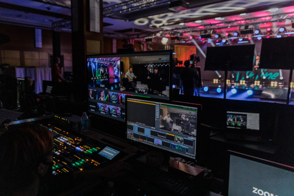 Как прошла первая онлайн-вечеринка TOP15MOSCOW