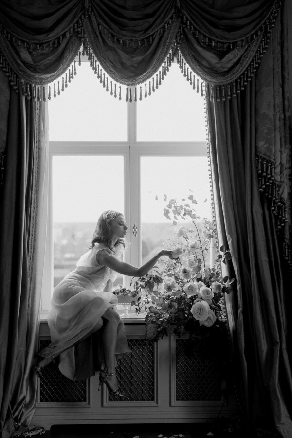 Игривая или серьезная? Два образа невесты в