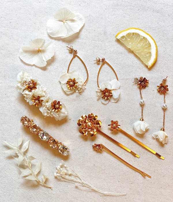 Как выбрать и где купить украшение для