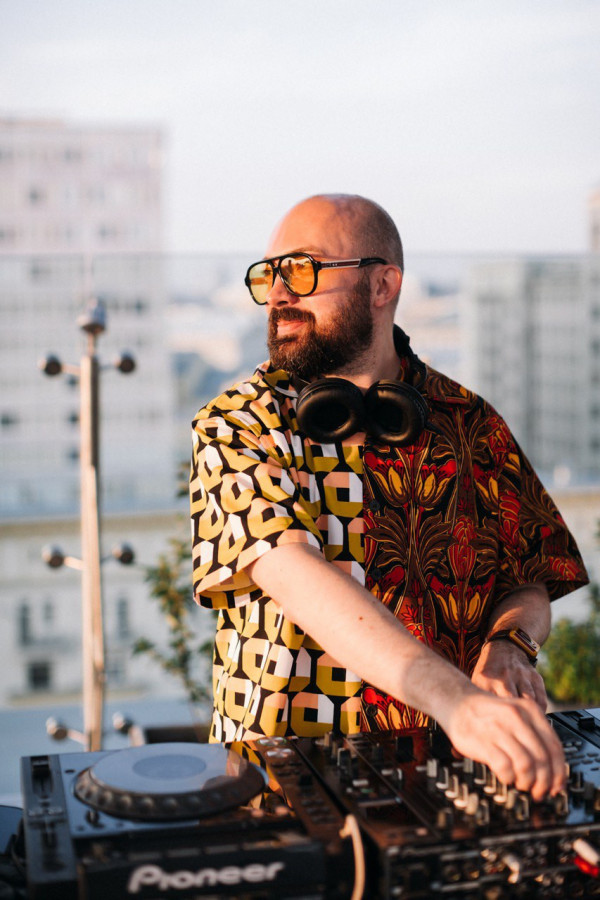 Диджеи Виталий Козак