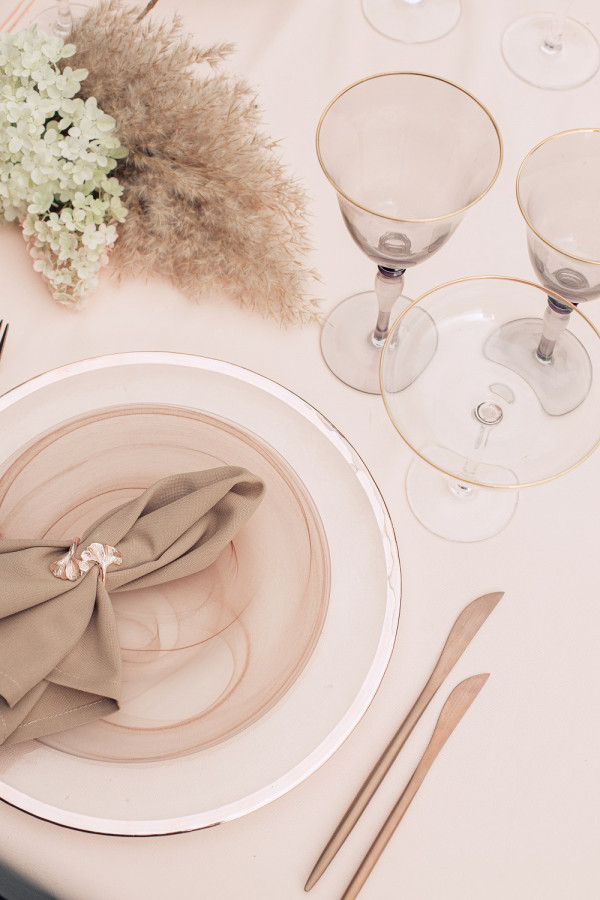 Разумное потребление на свадьбе. Как аренда декора